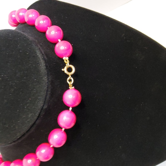 Spring-time costume necklaces lot of three - Picture 4 of 8